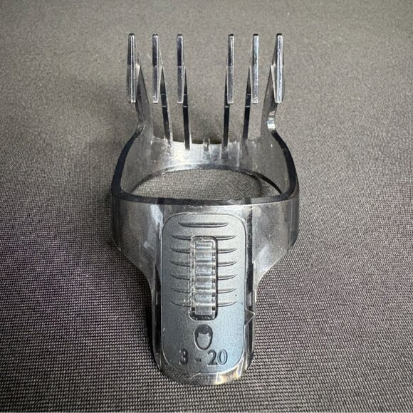 Philips Norelco Multigroom series 7000 QG3385 8 in 1 Head to Toe Trimmer - Picture 7 of 7